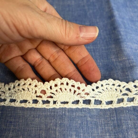 Placemats Set of 4 Lace Trim 100% Cotton Cottage Core Pretty NEW Shabby Chic - Picture 7 of 8